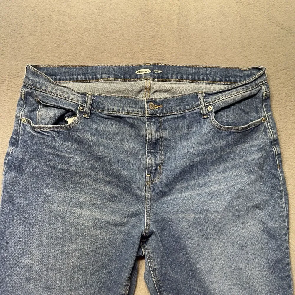Old Navy Womens 18 Boyfriend Jeans Blue Mid Rise Relaxed Fit Stretch Denim EUC - Picture 3 of 9